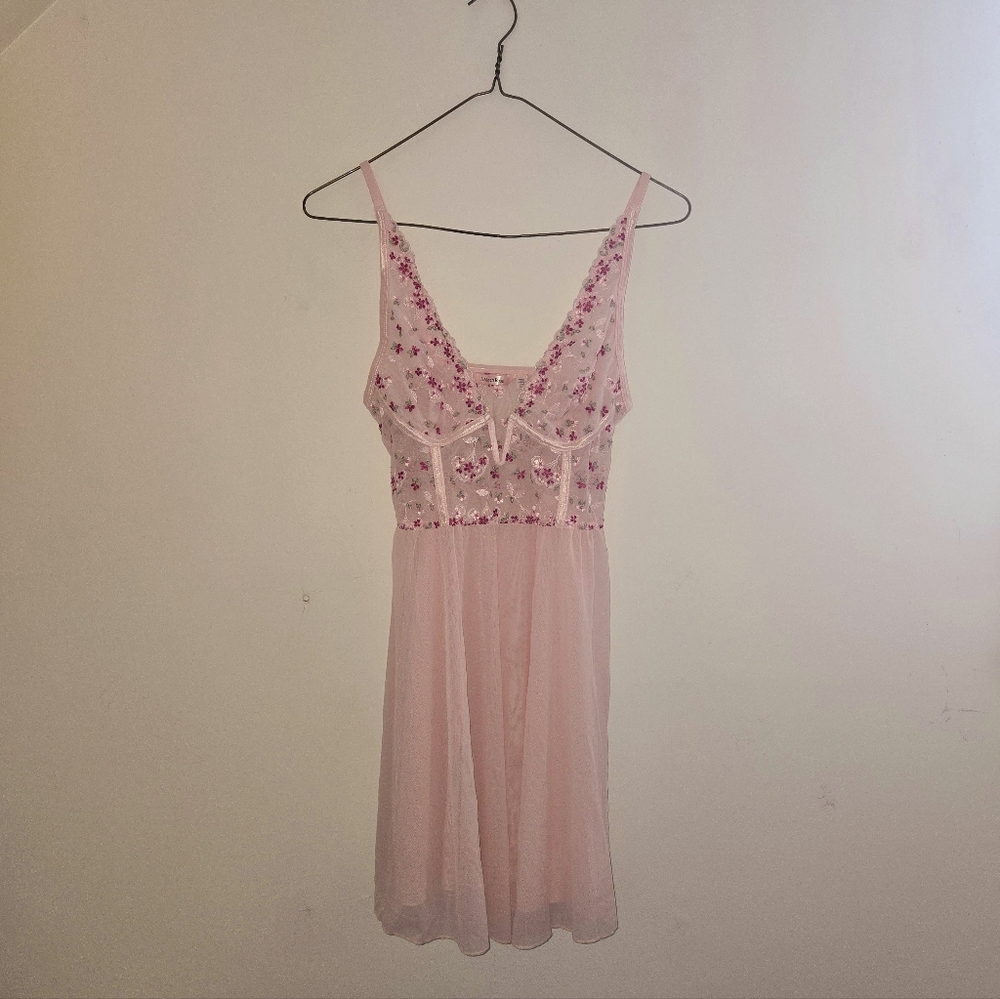 LaVieEnRose Pink Embroidered Balconette Nightie